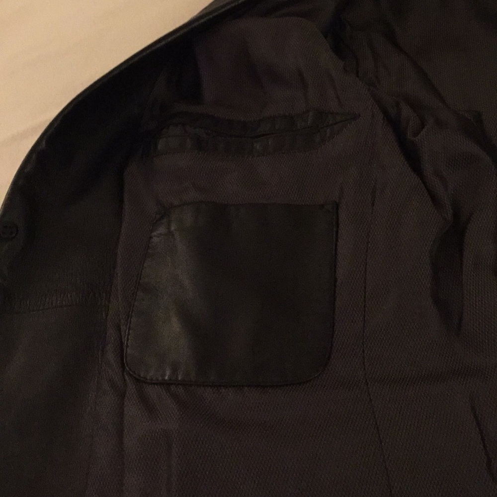 Classic Remy Leather Black 2 Button Blazer Size44 - Picture 7 of 9